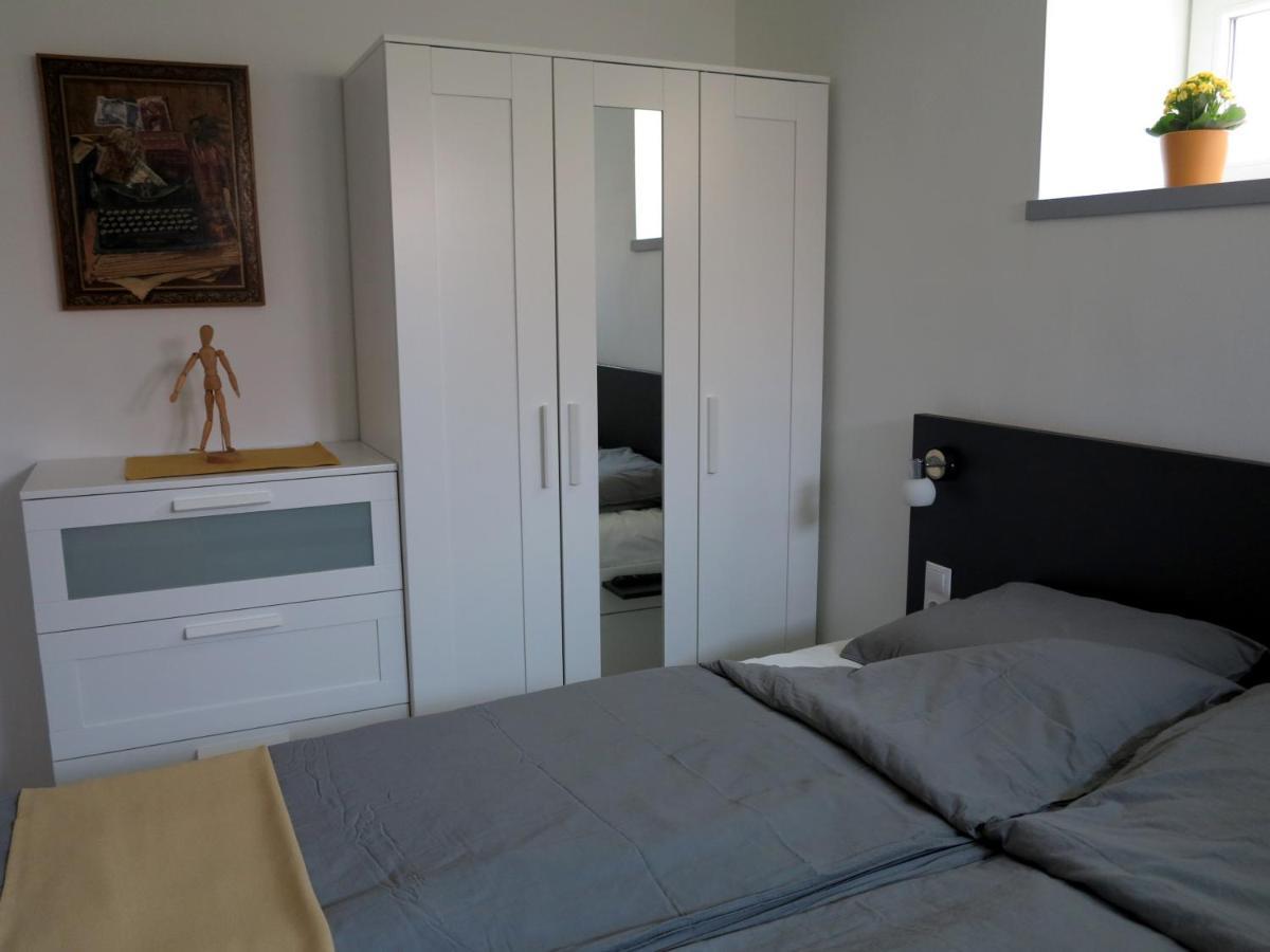 Muveszhaz Apartman Balatonfured Exterior photo