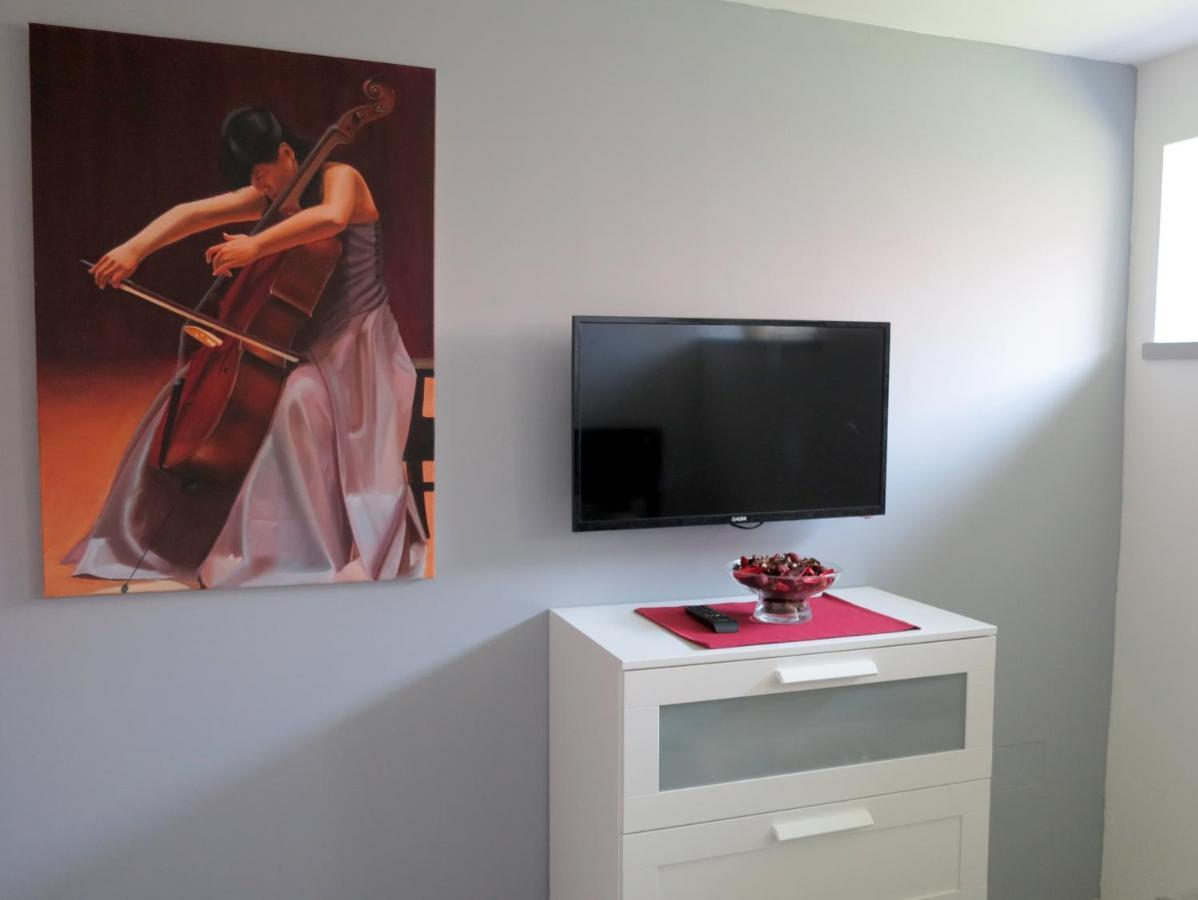 Muveszhaz Apartman Balatonfured Exterior photo